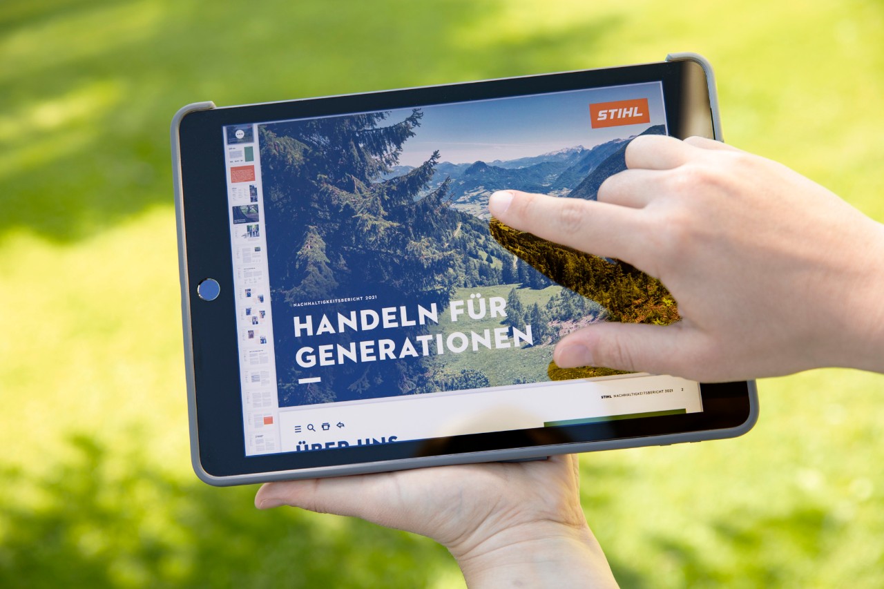 Звіт про екологічність STIHL на планшеті